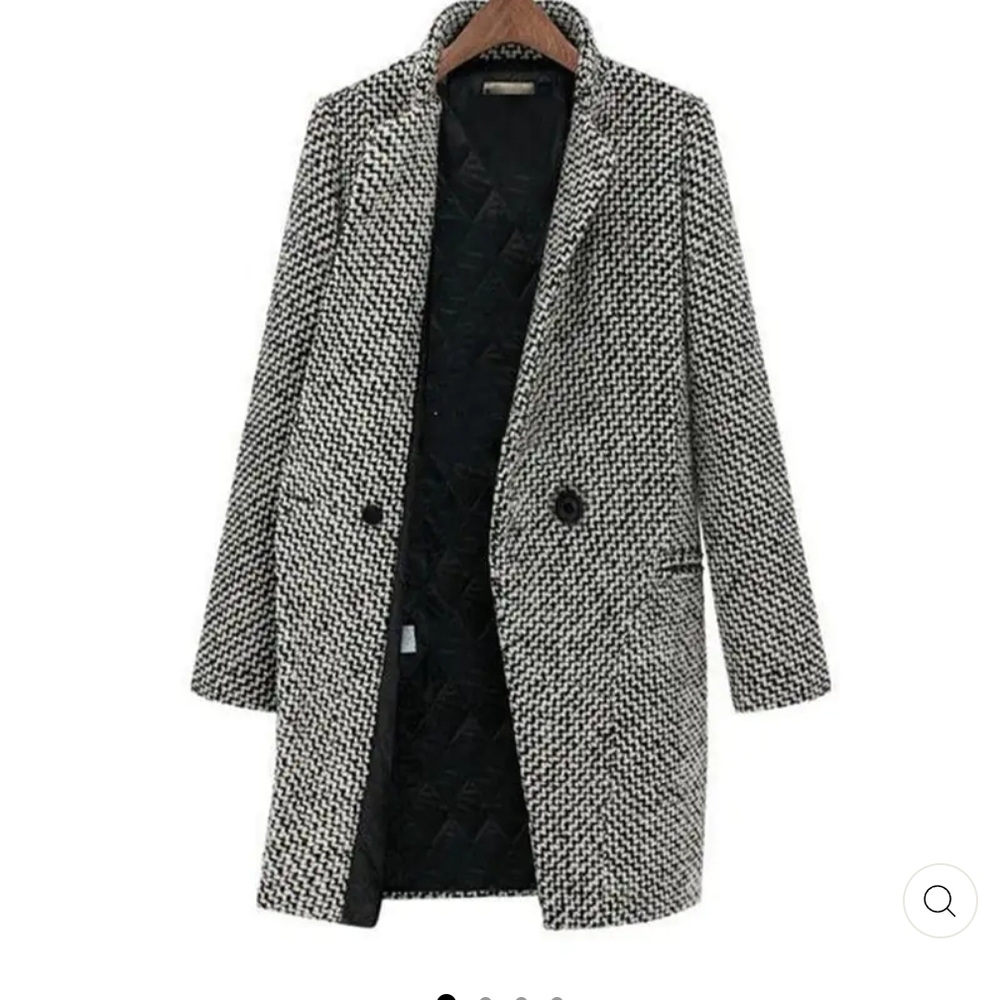 Elegant Black and White Houndstooth Blazer